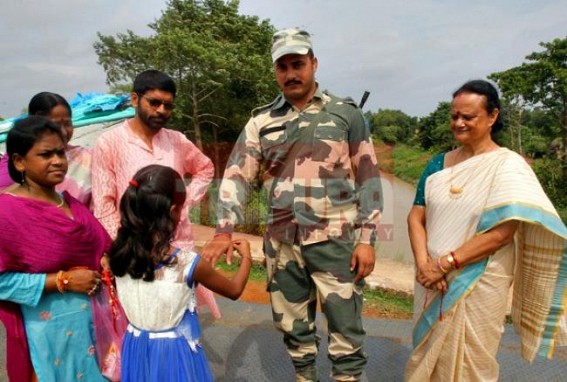 Childrenâ€™s celebrate Rakhi with BSF Jawans
